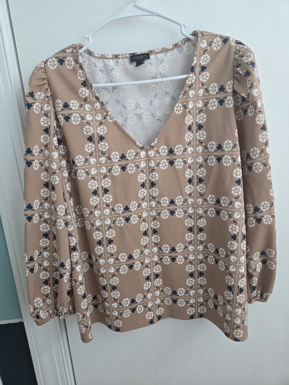Ann Taylor- Beige Floral Grid V-Neck Blouse- XL
